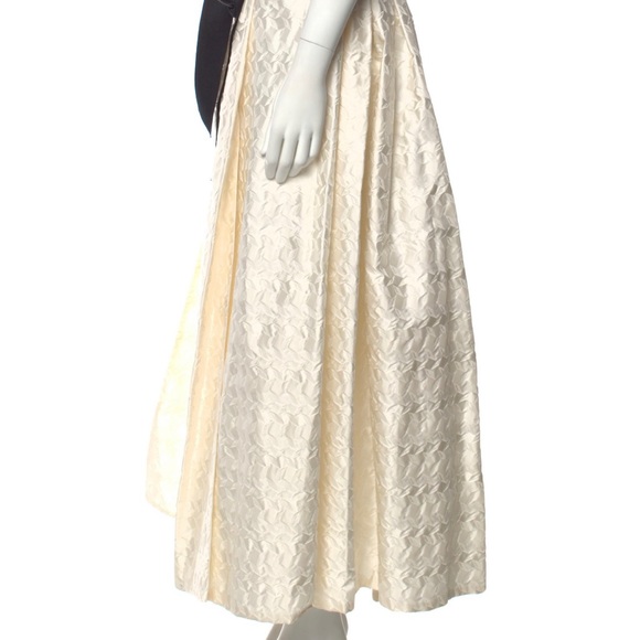 Chanel silk skirt - Picture 4 of 9